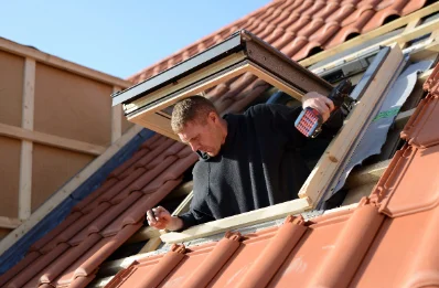 Pose de fenêtres de toit Velux à Cromary